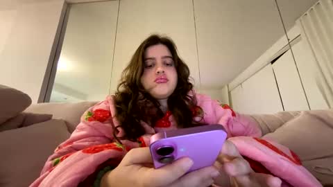 princessviccxo online show from March 12, 2026, 4:18 am