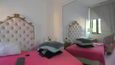 Snapshot of princsgirl_ chatting on March 8, 2025, 1:03 pm Marcela online show from March 8, 2025, 1:03 pm