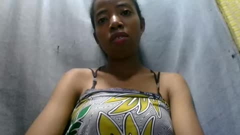 prisca880319 online show from May 8, 2026, 2:50 am