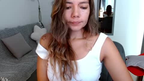 Marcela online show from May 22, 2026, 8:03 pm