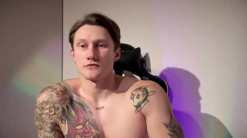 Snapshot of prisoner77_390 chatting on November 5, 2025, 12:21 am Oliver online show from November 5, 2025, 12:21 am