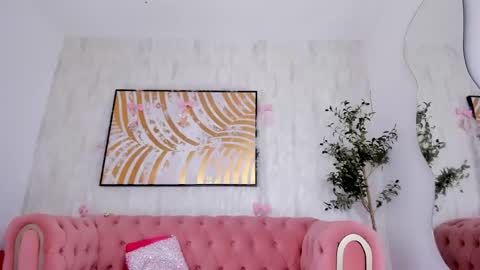 prissi_rivas online show from December 19, 2025, 3:24 am