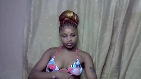 priya_queen online show from May 8, 2026, 6:52 am