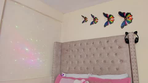 Snapshot of profanared chatting on December 12, 2024, 5:59 pm Profana Red online show from December 12, 2024, 5:59 pm