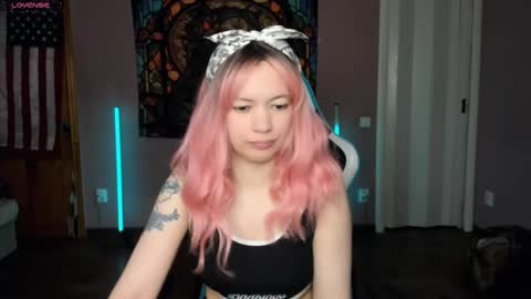 Di online show from November 19, 2025, 3:28 am