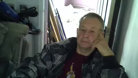 projectorepson online show from October 5, 2025, 2:37 pm