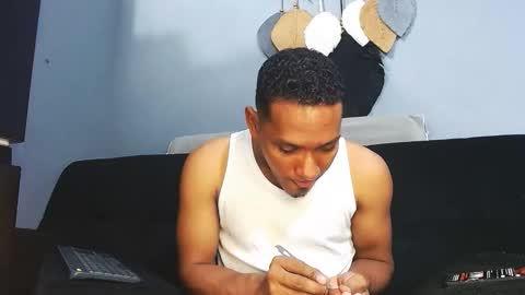 Grande y Gruesa online show from November 10, 2025, 6:12 am