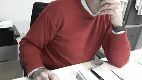 mature hairy guy online show from March 8, 2025, 3:45 pm