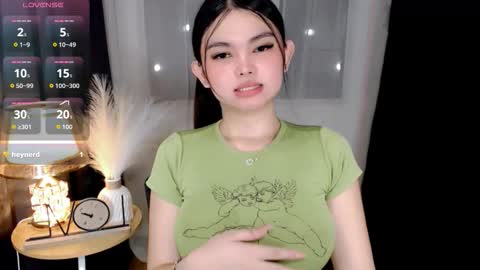 prtty abby03 on ig follow me love online show from October 7, 2025, 5:59 am