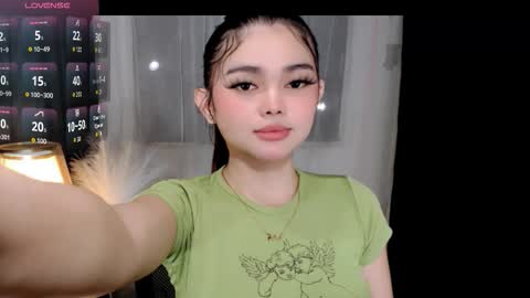 prtty abby03 on ig follow me love online show from November 23, 2025, 8:25 am