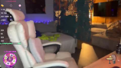 Queen of Pain online show from October 3, 2025, 2:14 pm