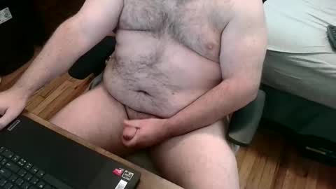 Snapshot of pswizzle69 chatting on October 28, 2025, 5:37 pm pswizzle69 online show from October 28, 2025, 5:37 pm