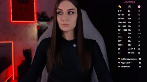 Snapshot of psy_vibe chatting on October 17, 2025, 9:45 am Elena online show from October 17, 2025, 9:45 am