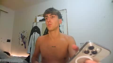 Snapshot of pttvnvkk chatting on January 28, 2025, 8:47 pm pttvnvkk online show from January 28, 2025, 8:47 pm