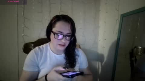 Snapshot of puddlessjersey chatting on February 11, 2026, 4:39 am Drowning Puddles online show from February 11, 2026, 4:39 am