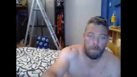 Snapshot of pug2222 chatting on September 15, 2025, 10:32 pm pug2222 online show from September 15, 2025, 10:32 pm