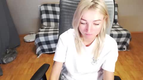 Snapshot of puma_ma chatting on November 20, 2025, 1:22 pm Polly online show from November 20, 2025, 1:22 pm