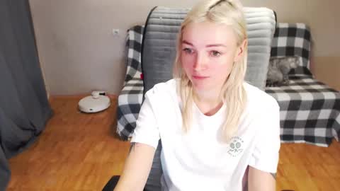 Polly online show from January 13, 2026, 3:34 am