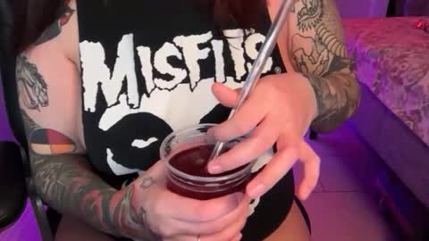 Pumpkin bunny online show from March 8, 2026, 7:01 am