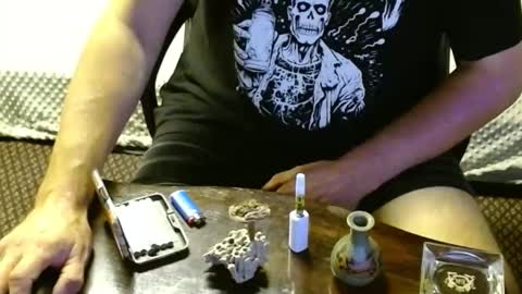 Snapshot of punkypapi chatting on November 4, 2025, 8:57 am Jojo online show from November 4, 2025, 8:57 am