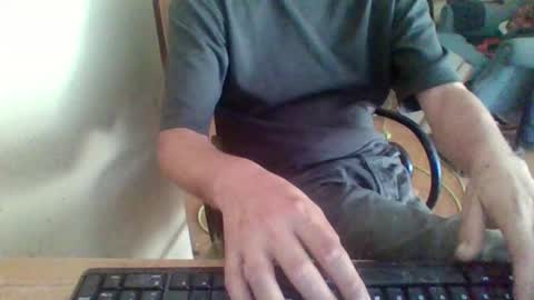 pup_y online show from September 26, 2025, 3:38 pm