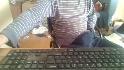 pup_y online show from October 27, 2025, 9:46 am