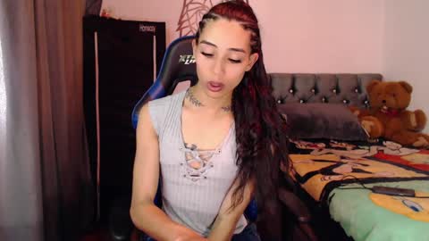 Snapshot of pupi_wolf chatting on October 9, 2025, 6:39 pm Cris online show from October 9, 2025, 6:39 pm