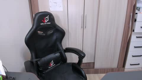 I am Mila online show from December 26, 2024, 2:37 pm