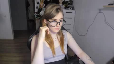 I am Mila online show from September 23, 2025, 10:07 am