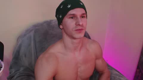 puremenshape online show from November 22, 2025, 6:29 pm