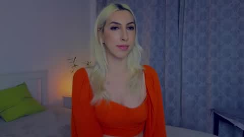 Isabelle online show from February 25, 2025, 7:14 pm