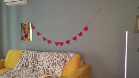 Bella online show from March 12, 2026, 5:46 am