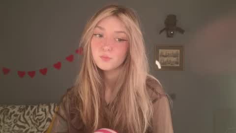 Bella online show from April 9, 2026, 5:40 am