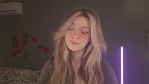 Bella online show from April 14, 2026, 5:35 am