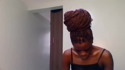 purple_honey1 online show from April 30, 2026, 11:49 am