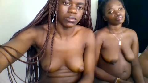 purple_honey1 online show from May 6, 2026, 5:35 am