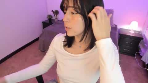 Snapshot of purple_slut_ chatting on October 25, 2025, 4:20 am Anna online show from October 25, 2025, 4:20 am