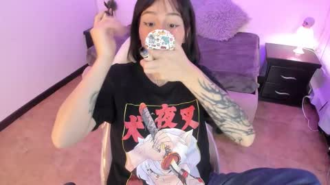 Snapshot of purple_slut_ chatting on October 28, 2025, 3:54 am Anna online show from October 28, 2025, 3:54 am