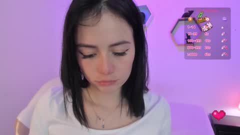 Snapshot of purple_slut_ chatting on November 4, 2025, 4:00 am Anna online show from November 4, 2025, 4:00 am