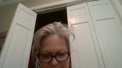 Snapshot of purplegrass66 chatting on February 23, 2025, 10:39 am Purplegrasses online show from February 23, 2025, 10:39 am