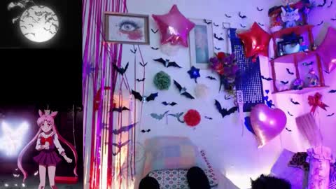 purplekattlyn online show from October 29, 2025, 4:26 am