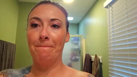 Snapshot of purplevixen27 chatting on September 23, 2025, 11:57 am Purplevixen online show from September 23, 2025, 11:57 am