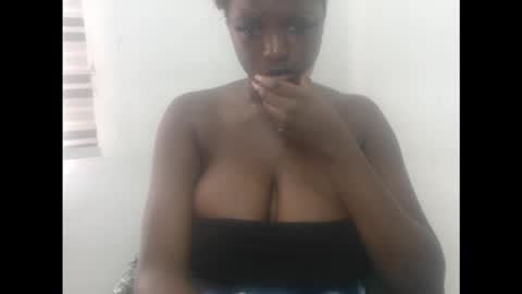 pussydollurz online show from November 3, 2025, 1:01 pm