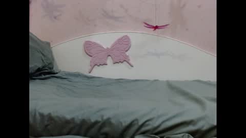 Snapshot of pussylicker1377 chatting on February 11, 2025, 1:09 pm Pussylicker online show from February 11, 2025, 1:09 pm