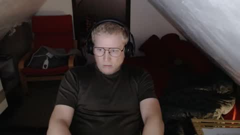 pussylovercb online show from October 2, 2025, 6:42 am