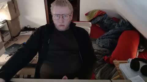 pussylovercb online show from November 19, 2025, 8:14 am