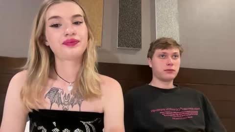 Snapshot of pussymoneywet chatting on October 15, 2025, 7:58 pm Lina online show from October 15, 2025, 7:58 pm