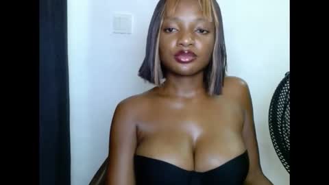 Snapshot of pussyxwetx chatting on November 21, 2025, 9:13 pm pussyxwetx online show from November 21, 2025, 9:13 pm