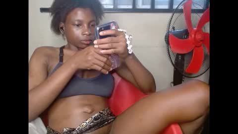 Snapshot of pussyxxjuice chatting on September 9, 2025, 5:23 pm pussyxxjuice online show from September 9, 2025, 5:23 pm
