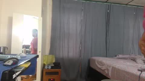 Snapshot of putiputi4u chatting on March 21, 2026, 9:40 pm putiputi4u online show from March 21, 2026, 9:40 pm